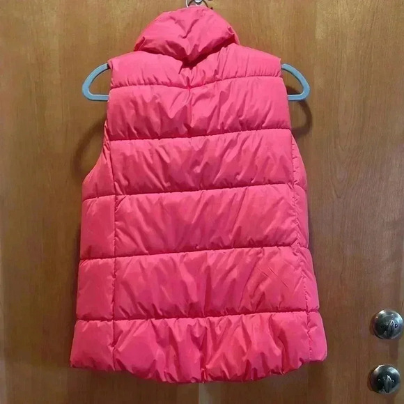 Old Navy puffer vest size large - Picture 5 of 7